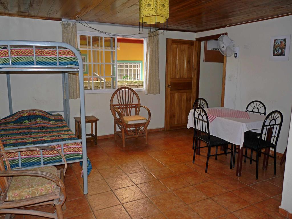 Hotel Posada Isla Chica Bocas del Toro Номер фото