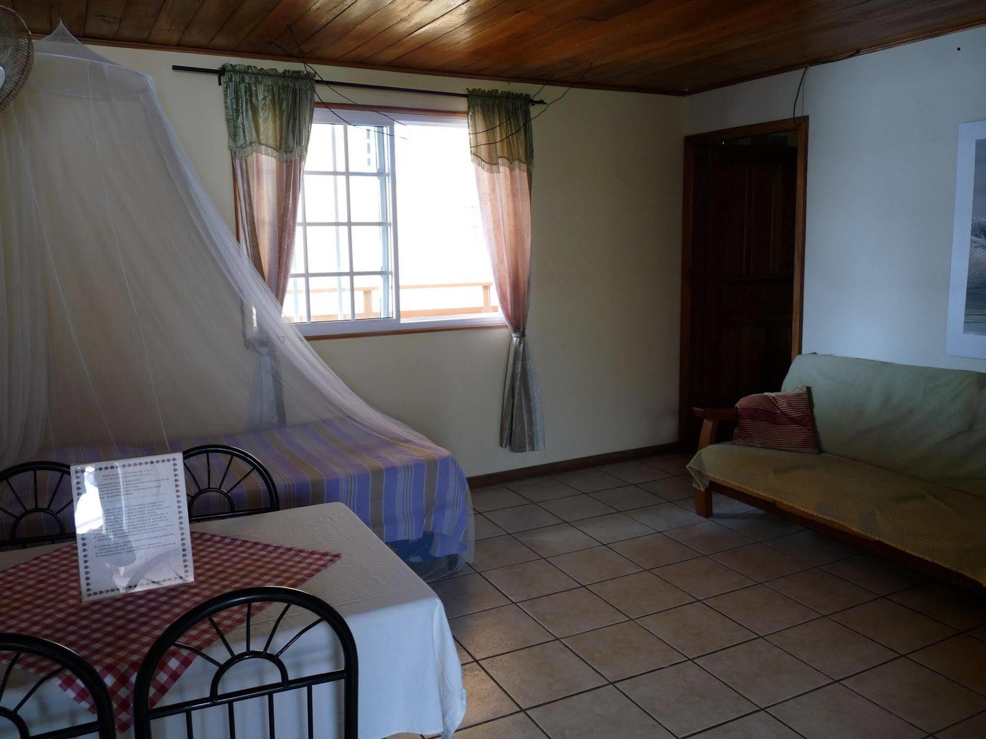 Hotel Posada Isla Chica Bocas del Toro Экстерьер фото